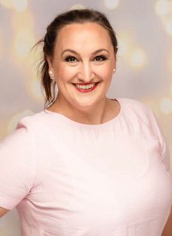 Liesl Stutting-Gladwin, Pelvic Care consultant